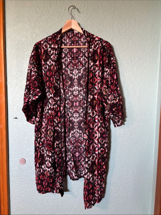 Pinkblush Other - Pinkblush Open-Front Pink & Black Geometric Rayon Robe Women’s Small